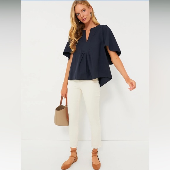 Tuckernuck PAMANDER PLACE Finley Navy Flutter sleeve top oversized - Picture 2 of 12
